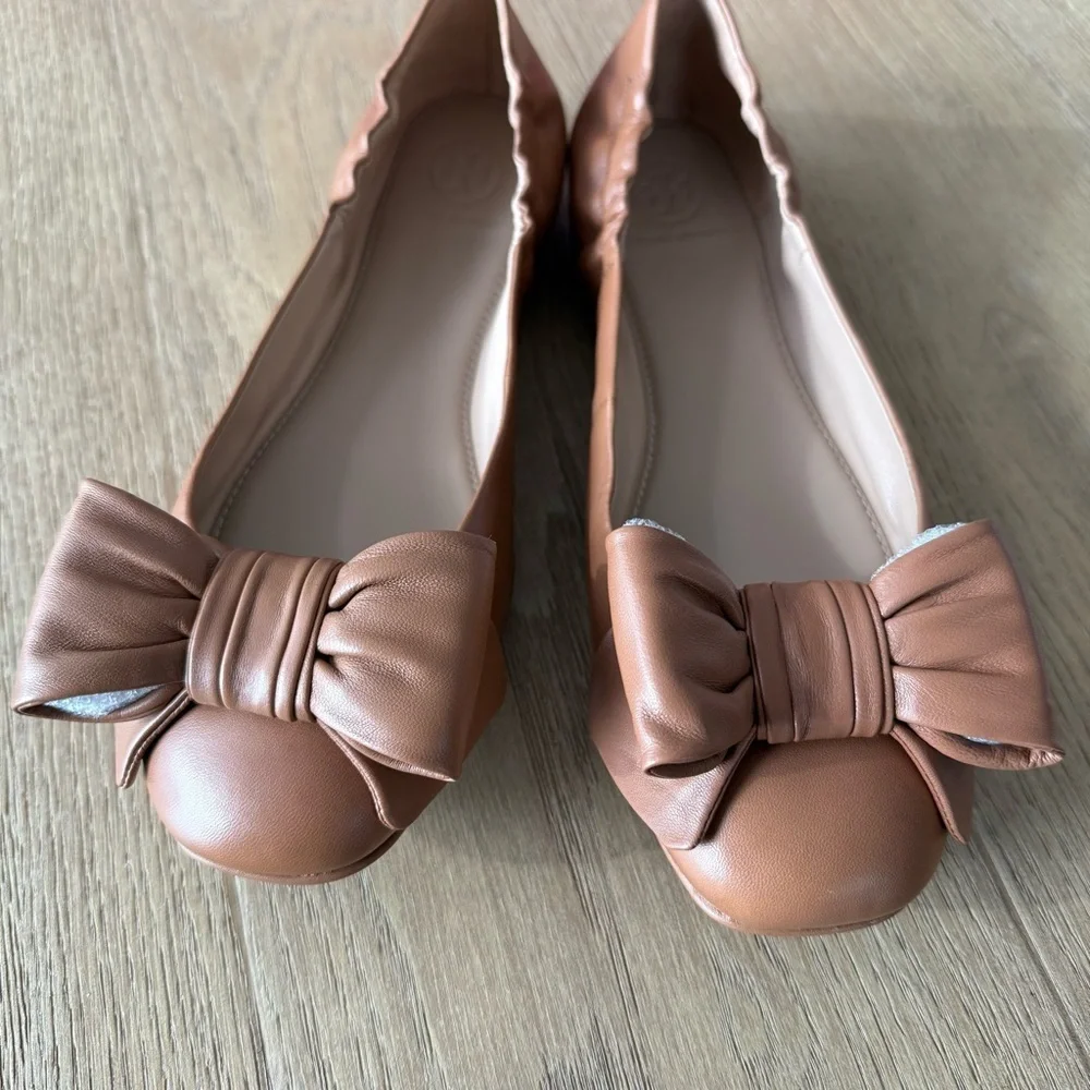 Tory Burch Royal Tan Nappa Leather Divine Bow Driver Ballet Flats